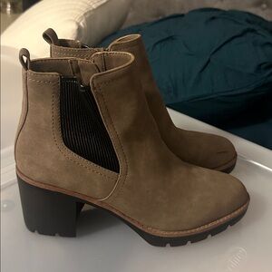 Naturalized Chelsea Brown Ankle Boots